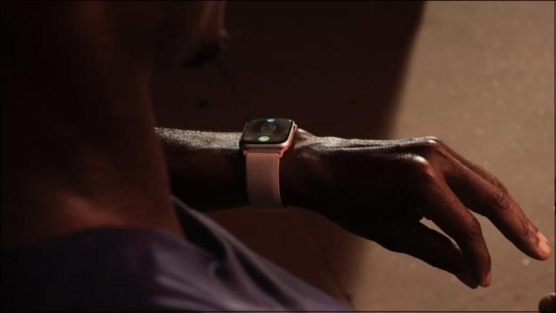 Double Tap l&agrave; một chức năng mới được t&iacute;ch hợp tr&ecirc;n Apple Watch Series 9