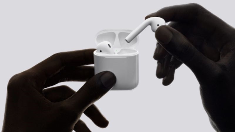 Thời gian sử dụng của Airpods 2 là cực kì ấn tượng lên tới 3 giờ đàm thoại Thời gian sử dụng của Airpods 2 lên tới 3 giờ đàm thoại