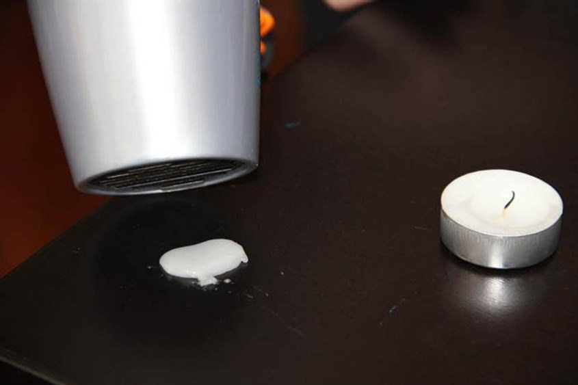 Bạn có thể sử dụng máy sấy tóc để làm tan chảy sáp đèn cầy 