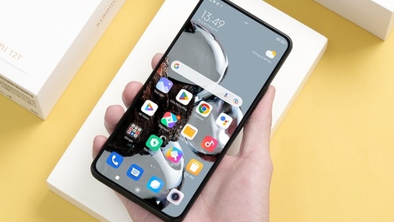 Xiaomi 13T 5G v&agrave; Xiaomi 12T 5G c&oacute; RAM 8GB v&agrave; ROM 256GB