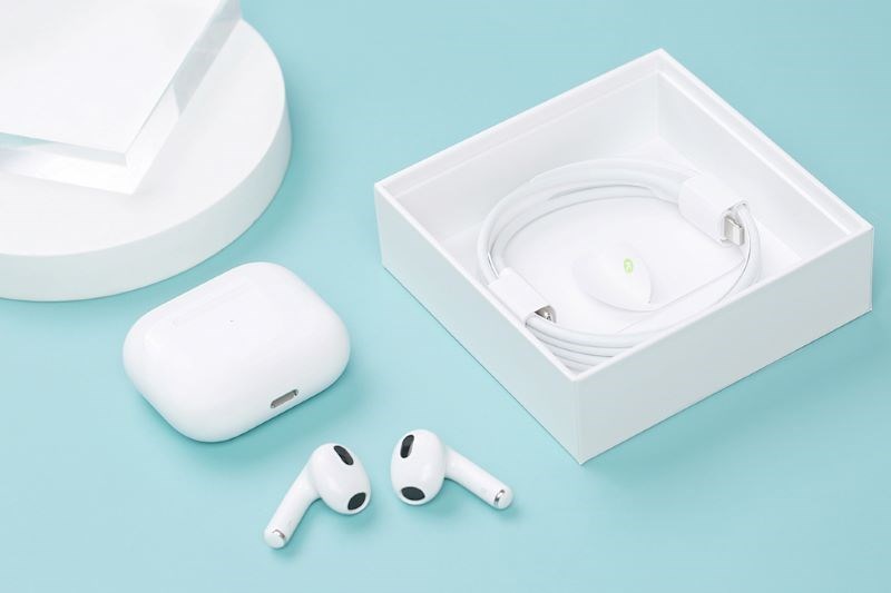 AirPods 3 là thiết bị tai nghe không dây nổi tiếng AirPods 3 là thiết bị tai nghe không dây nổi tiếng