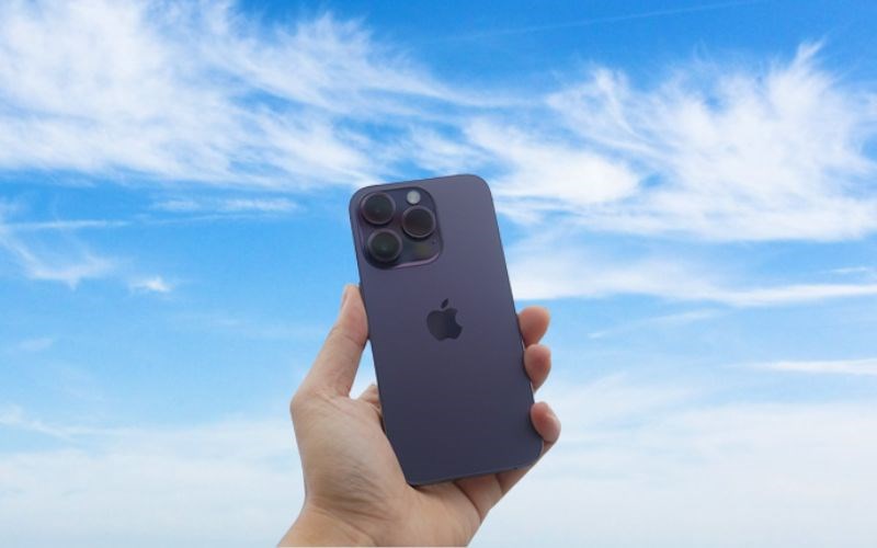 Điện thoại iPhone 14 Pro bản màu tím đậm mộng mơ (Dark Purple)