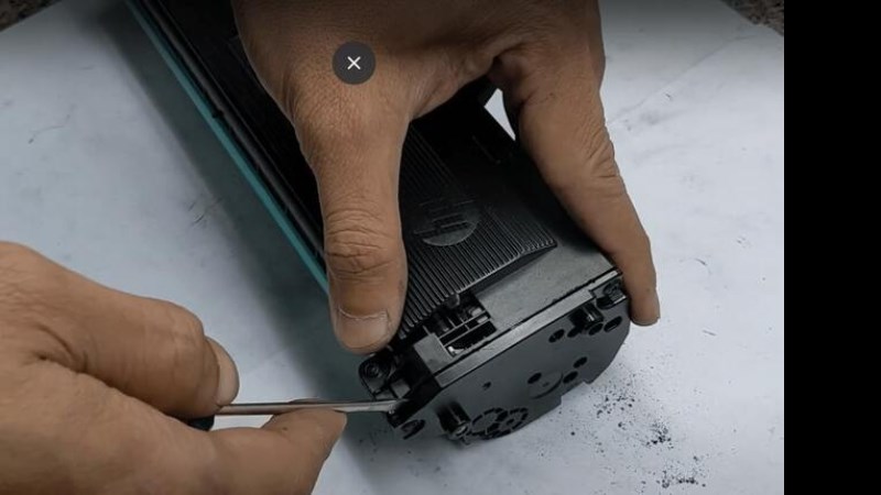 Vệ sinh hộp đựng mực