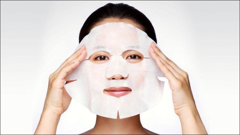 Đắp mặt nạ cung cấp nhiều dưỡng chất giúp da tươi trẻ hơn