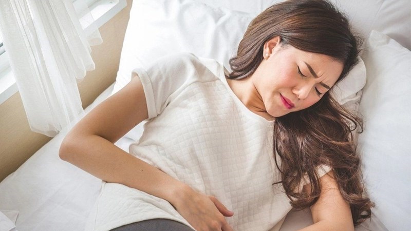 Cần lưu ý tình trạng đau bụng có thể ngày càng tăng sau khi phẫu thuật cắt dạ dày
