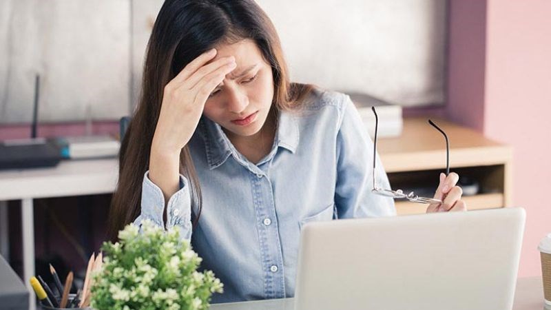 Stress kéo dài có thể dẫn đến đau đầu mạn tính