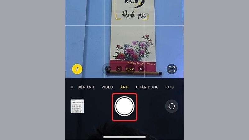 Nhấn v&agrave;o n&uacute;t chụp để chụp ảnh ch&acirc;n dung