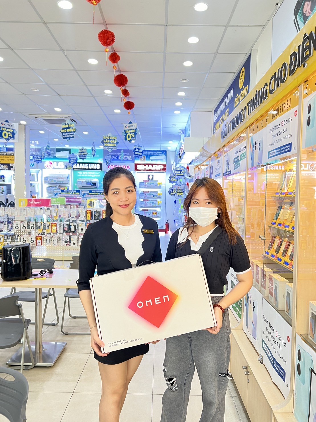 Cơ hội trúng 12 siêu laptop trị giá đến 800 triệu | Laptop giảm đến 30%