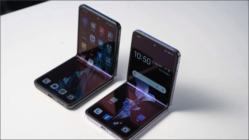 Cả hai điện thoại đều được trang bị khả năng chống nước và bụi Cả hai điện thoại đều được trang bị khả năng chống nước và bụi
