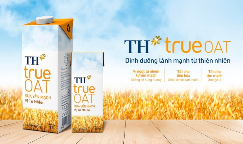 Sữa yến mạch TH True Oat có hai dung tích 