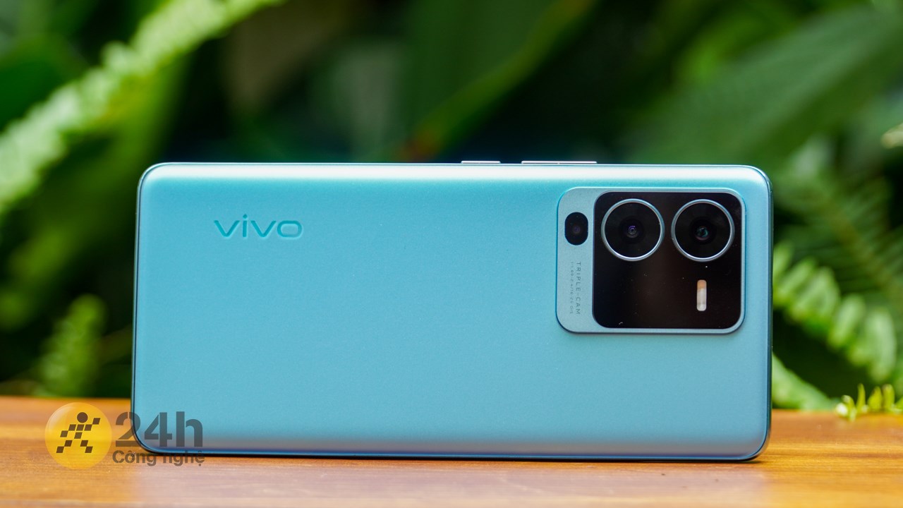 Điện thoại Vivo nay chỉ còn từ 3.99 triệu đồng, cuối năm tranh thủ săn liền