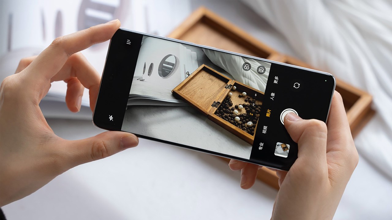 OPPO Reno11 được tập trung nhiều vào khả năng chụp ảnh chân dung OPPO Reno11 được tập trung nhiều vào khả năng chụp ảnh chân dung