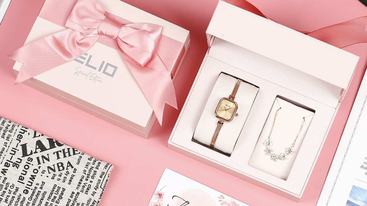 họn ngay đồng hồ Elio làm quà giáng sinh, giảm đến 70% mà có set quà phù hợp