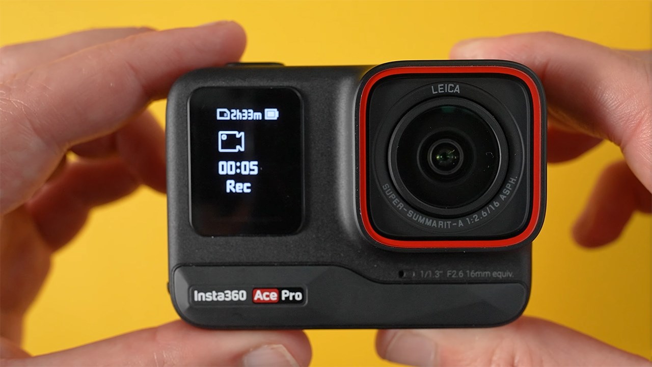 Insta360 Ace Pro được thiết kế nhỏ gọn và chỉn chu. Nguồn: Ben Claremont.