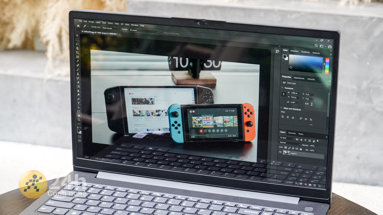 Lenovo V15 G4 IRU sử dụng nhân đồ họa Intel Iris Xe Graphics
