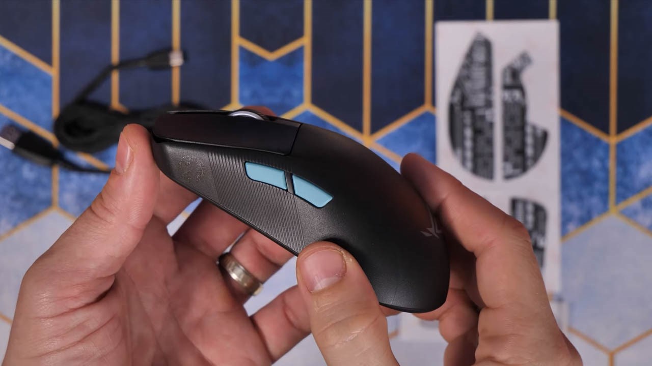 Trên tay ASUS ROG Harpe