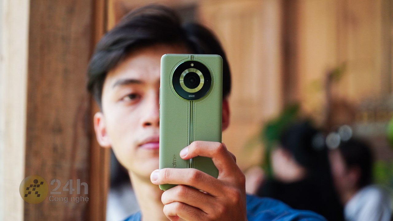 realme 11 Pro 5G: Điện thoại đẹp đi chơi Giáng sinh là tuyệt! realme 11 Pro 5G: Điện thoại đẹp đi chơi Giáng sinh là tuyệt!