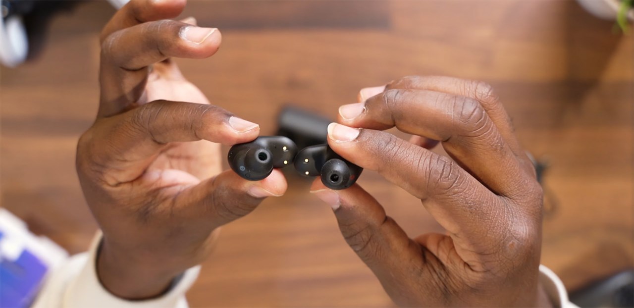 Sony INZONE Buds được thiết kế theo dạng in-ear. Nguồn: CKid.