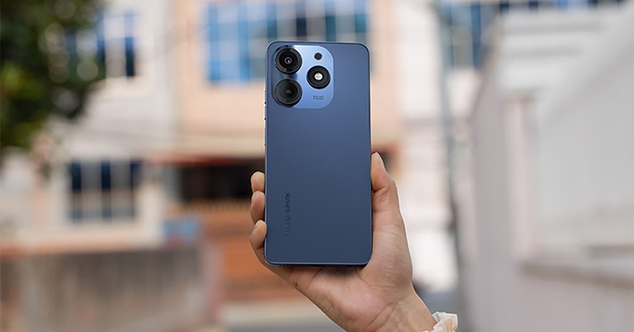 Mình mong Tecno Spark 20 4G sẽ được ra mắt với mức giá khởi điểm từ 3 triệu đồng (ảnh minh họa: Tecno Spark 10 Pro). Nguồn: Gadgetbyte.