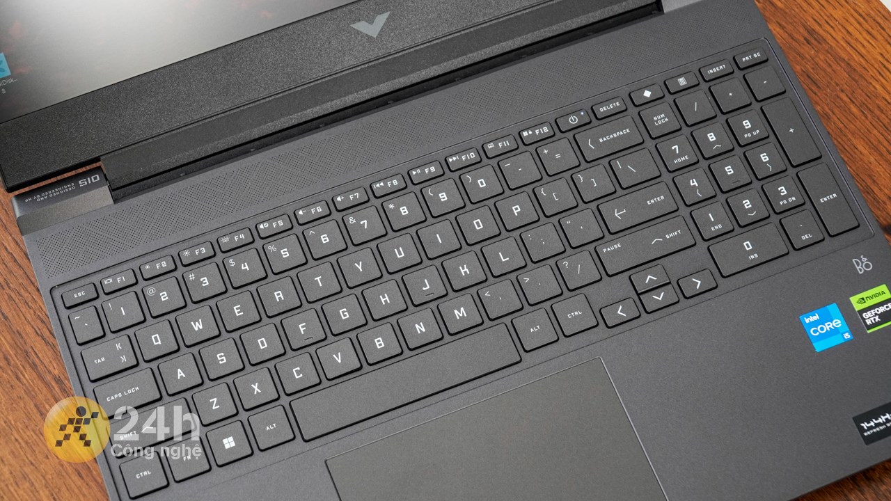 HP VICTUS 15 fa1139TX còn được trang bị hệ thống bàn phím 98%. HP VICTUS 15 fa1139TX còn được trang bị hệ thống bàn phím 98%.