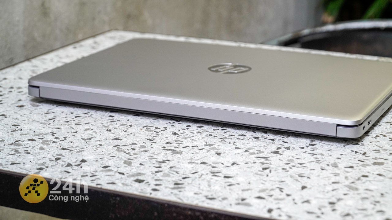 Đánh giá HP 240 G9