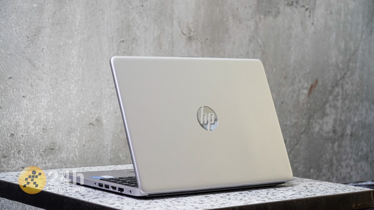 Đánh giá HP 240 G9