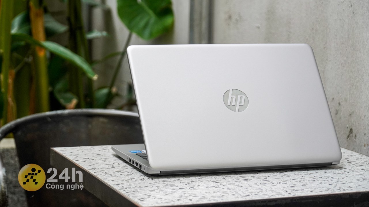 Đánh giá HP 240 G9