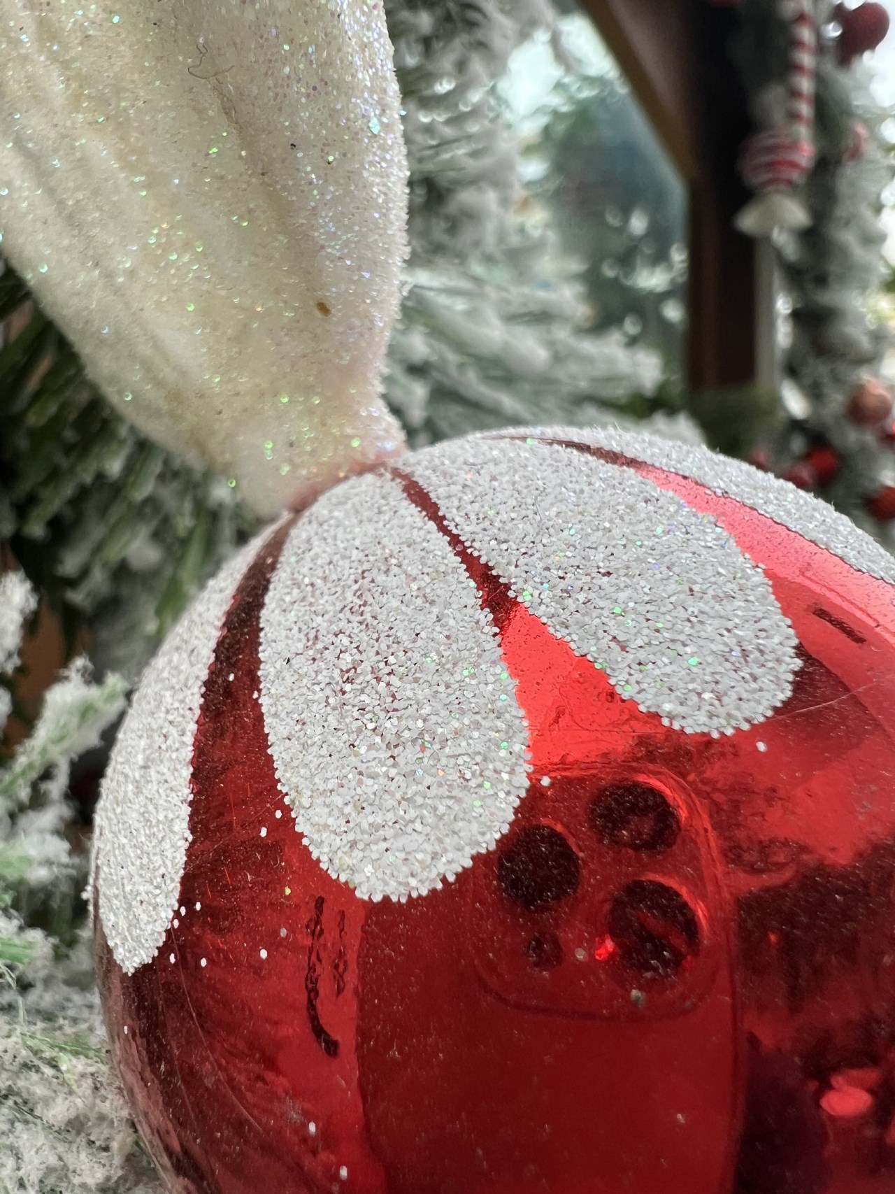 Ảnh chụp macro từ camera của iPhone 13 Pro. Ảnh chụp macro từ camera của iPhone 13 Pro.