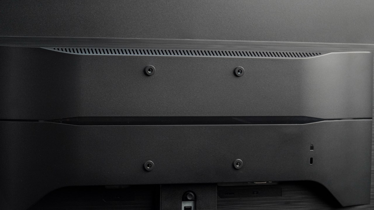 HP LCD V24i còn hỗ trợ các ngàm VESA để người dùng có thể gắn giá đỡ