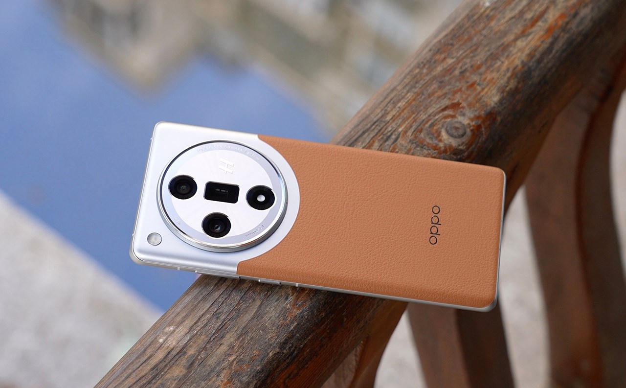 OPPO Find X7 còn được trang bị bộ cấu hình xịn sò. Nguồn: Weibo.