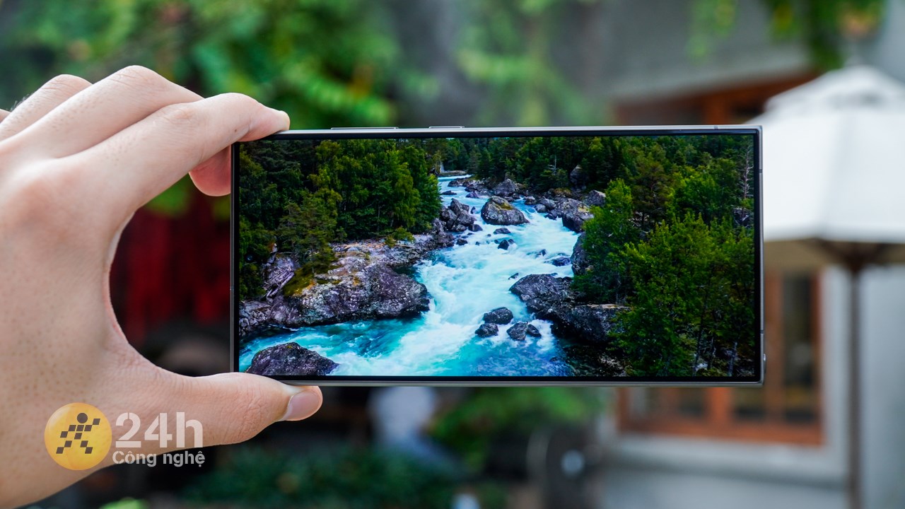 Màn hình Galaxy S24 Ultra có chất lượng hiển thị rất chất lượng.