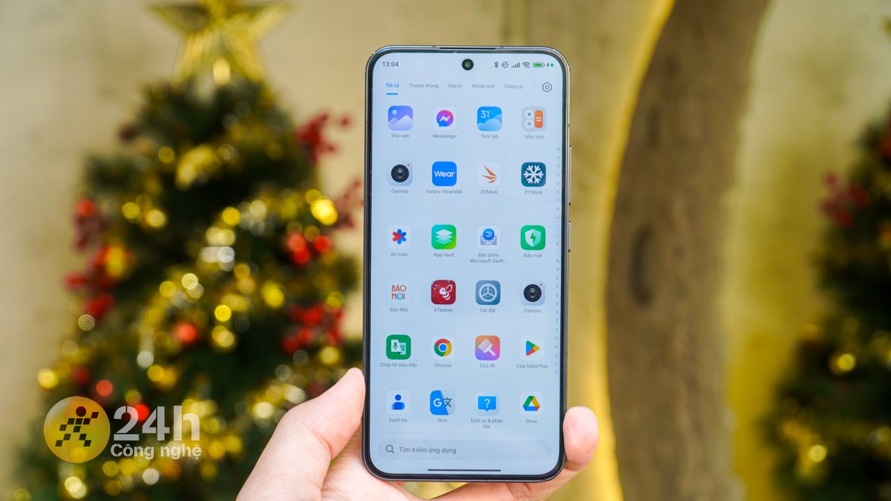 Xiaomi HyperOS trên Xiaomi 13 cho trải nghiệm đóng mở ứng dụng mượt mà hơn.