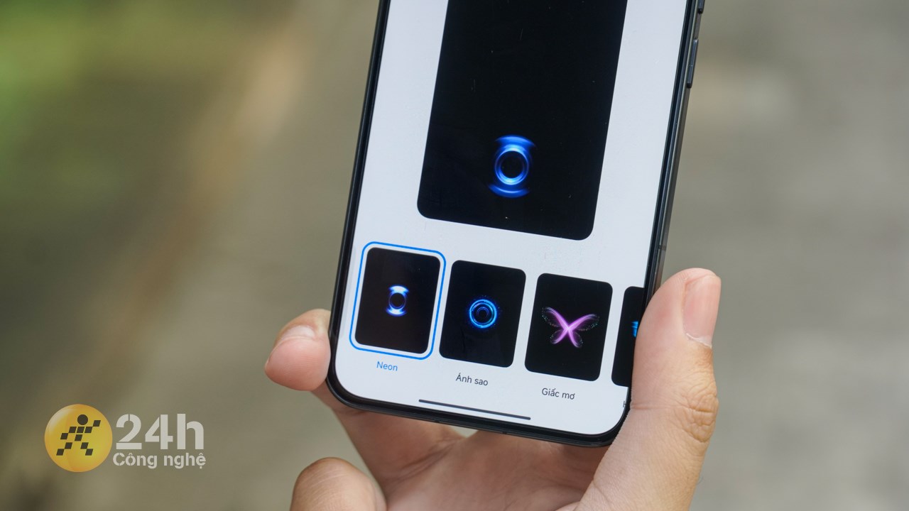 Các bạn có thể tùy biến biểu tượng khóa vân tay.