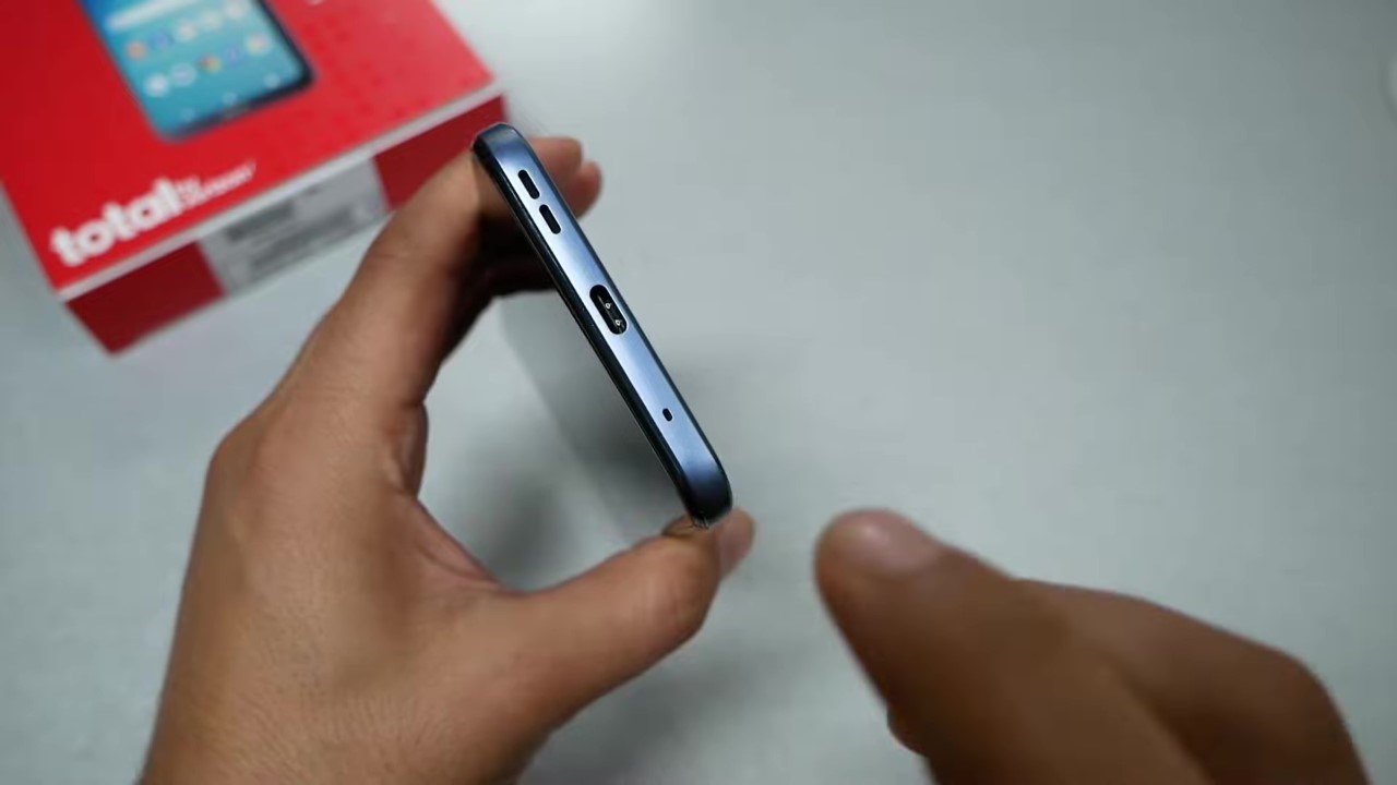 Trên tay Nokia C300