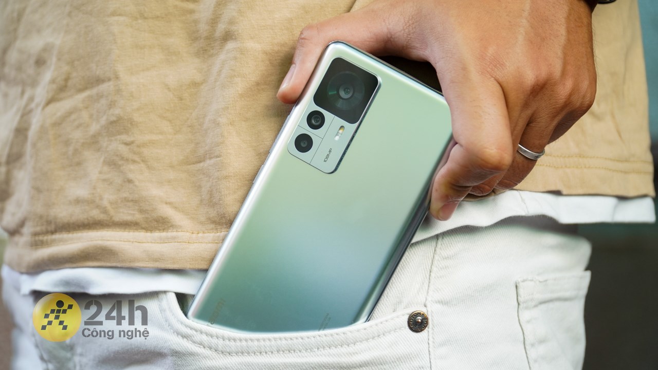 Xiaomi 12T có ngôn ngữ thiết kế đẹp, hiện đại và vẫn là xu hướng mới Xiaomi 12T có ngôn ngữ thiết kế đẹp, hiện đại và vẫn là xu hướng mới