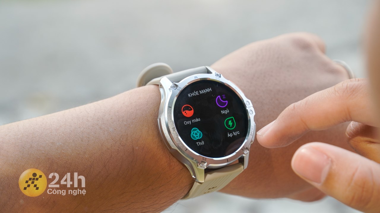 Sản phẩm có nhiều tính năng chăm sóc sức khỏe khác cho người dùng. Sản phẩm có nhiều tính năng chăm sóc sức khỏe khác cho người dùng.