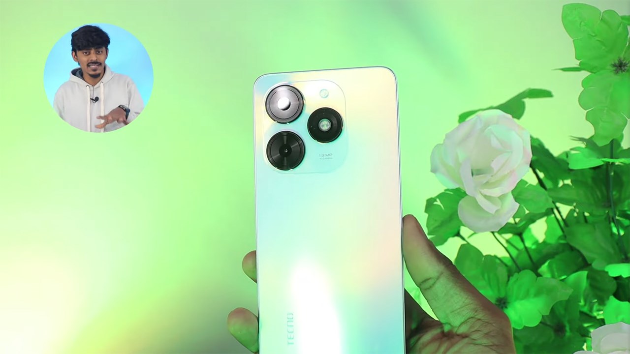 Mặt lưng của máy được hoàn thiện nhựa nhám nên hạn chế tốt tình trạng bám mồ hôi, dấu vân tay. Nguồn: Techno Azeem.