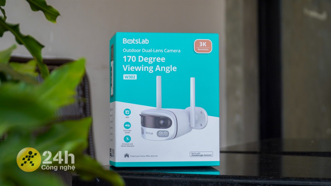 Hộp đựng của BOTSLAB W302 được thiết kế chỉn chu và trực quan. Hộp đựng của BOTSLAB W302 được thiết kế chỉn chu và trực quan.