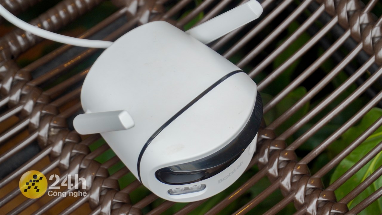 Sản phẩm có 2 ăn-ten để thu sóng tốt hơn. Sản phẩm có 2 ăn-ten để thu sóng tốt hơn.