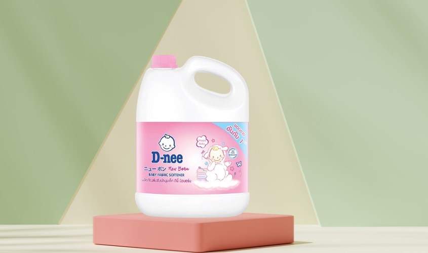 Nước xả quần áo cho bé D-nee Hồng hương hoa cỏ can 2.8 lít