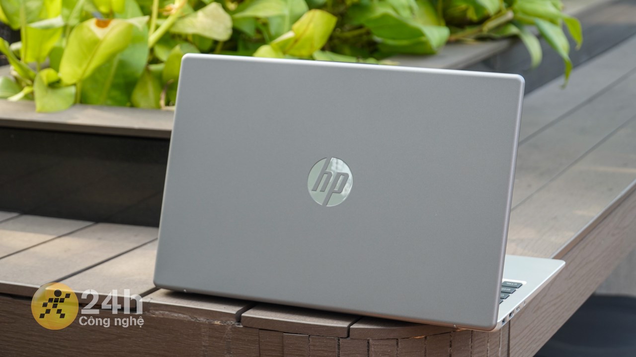 HP 240 G10