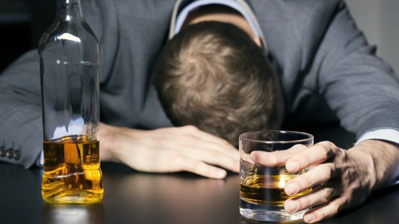 Nồng độ cồn trong máu càng cao càng gây ra các vấn đề nguy hiểm cho sức khỏe 