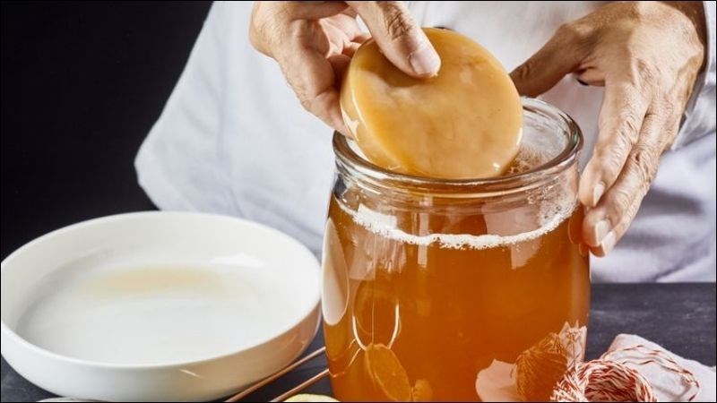 Ăn nhiều thực phẩm giàu men vi sinh như kombucha giúp giảm nồng độ cồn trong máu