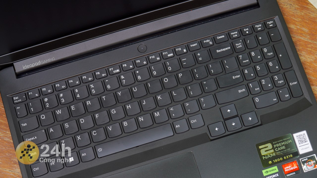 Lenovo Ideapad Gaming 3 15ACH16 được trang bị hệ thống bàn phím 98% và cho cảm giác gõ rất tốt. Lenovo Ideapad Gaming 3 15ACH16 được trang bị hệ thống bàn phím 98% và cho cảm giác gõ rất tốt.