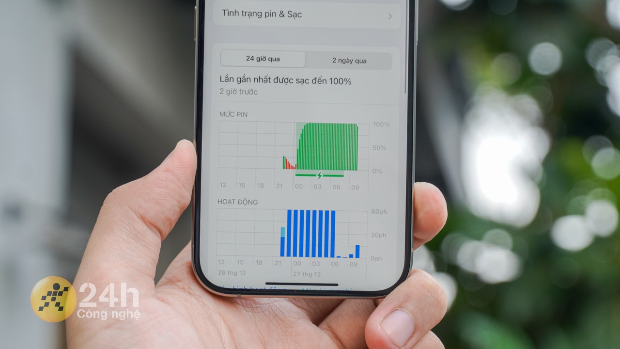 iPhone 15 Pro khí sử dụng bình thường thì vẫn có thể đáp ứng được nhu cầu làm việc cả ngày dài của mọi người. iPhone 15 Pro khí sử dụng bình thường thì vẫn có thể đáp ứng được nhu cầu làm việc cả ngày dài của mọi người.