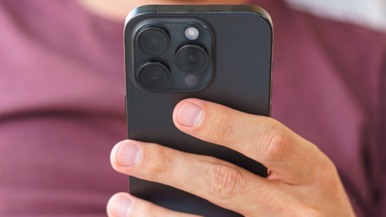 Xả hàng tồn kho, quá nhiều iPhone góp mặt, rẻ nhất chỉ từ 10.79 triệu