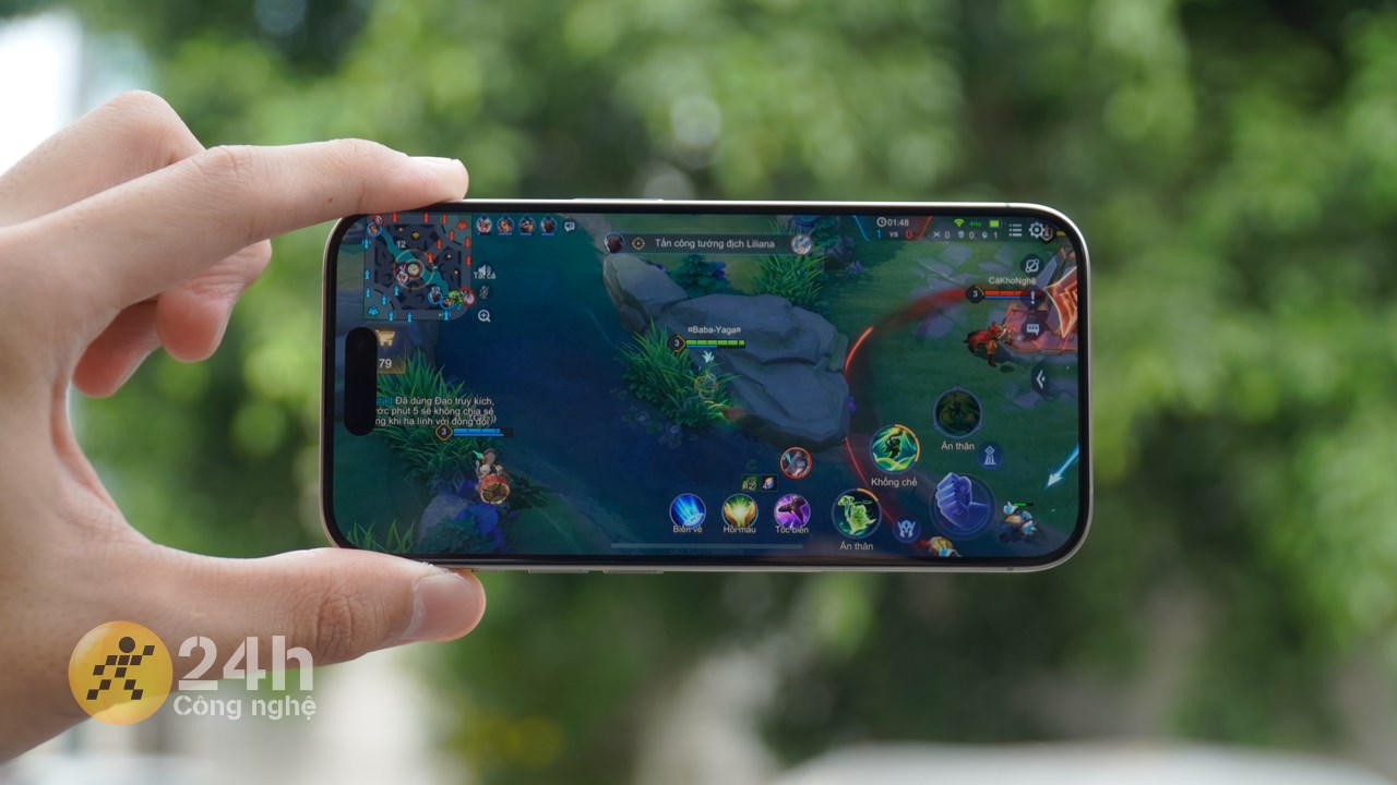 Apple A17 Pro mang đến cho iPhone 15 Pro một hiệu năng cực kỳ vượt trội.