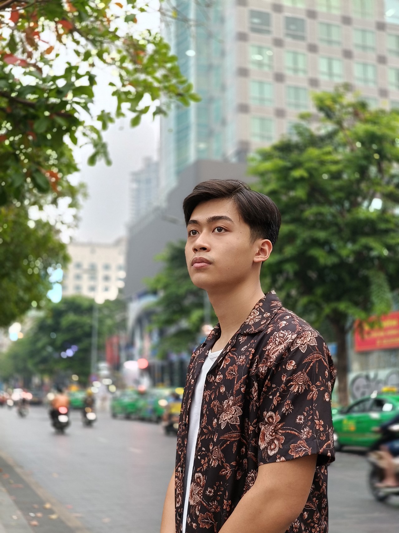 Các mảng sáng tối của bức ảnh được thể hiện rõ ràng.
