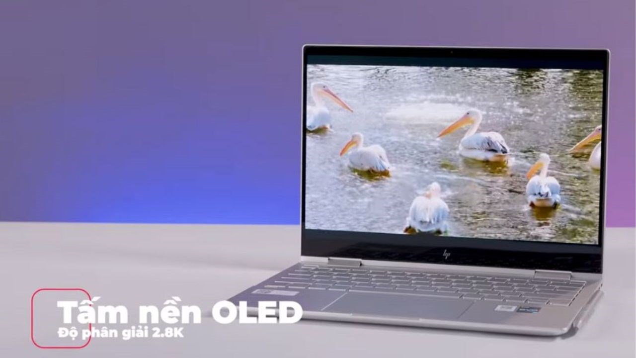 Tầm nền OLED được trang bị trên chiếc Asus Zenbook 14 OLED cho ra chất lượng hình ảnh sống động và chân thật