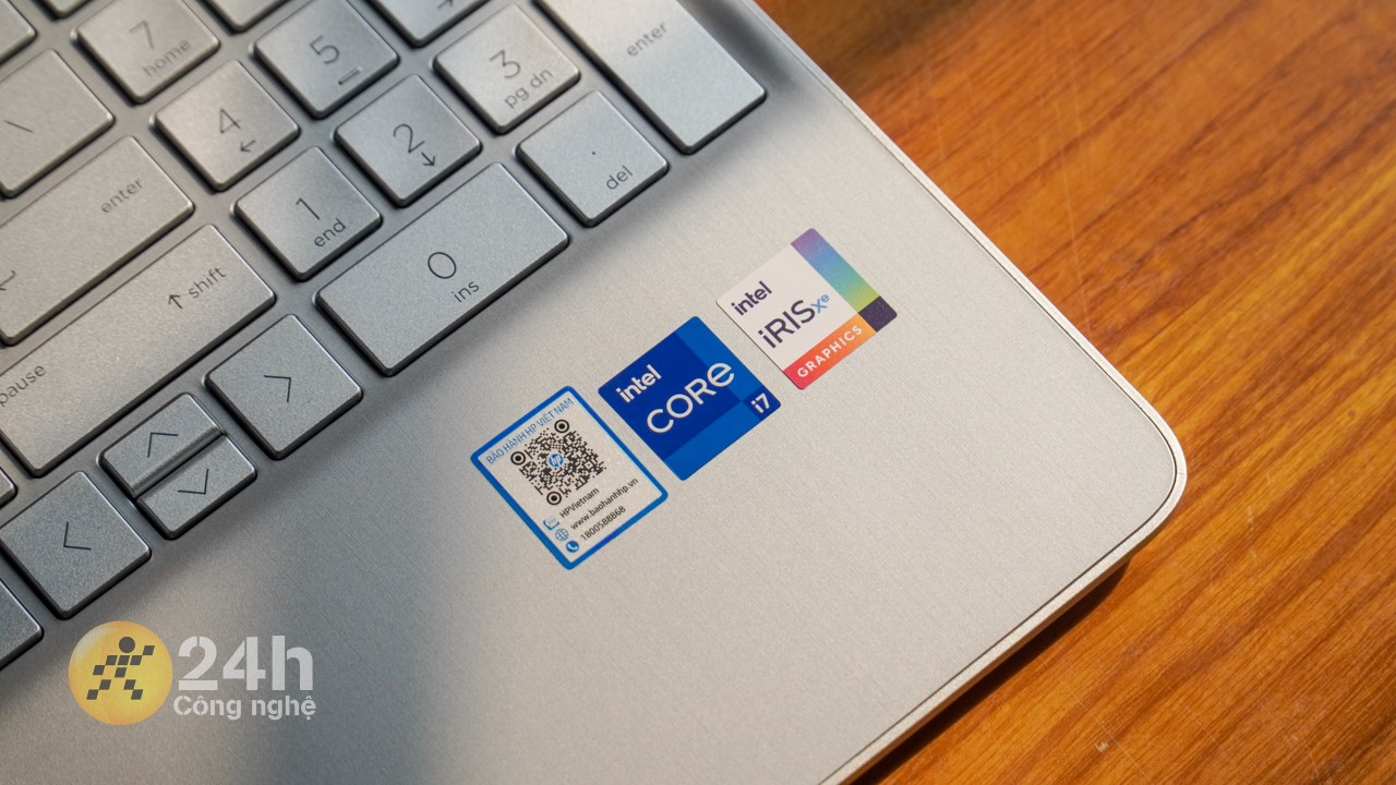 HP 15s fq5147TU được trang bị vi xử lý Intel Core i7-1255U.